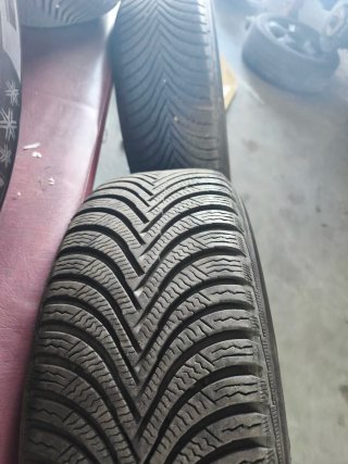 Llantas Mercedes 16 con neumáticos Michelin