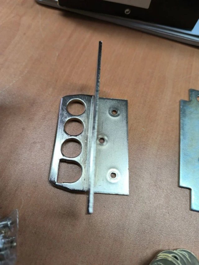 CERRADURA SOBREPONER SEGURIDAD AZBE