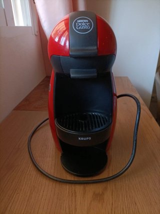 Macchina da caffè Dolce Gusto Krups rossa