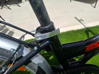 Bicicleta Plegable Negra.Solo un par de usos.