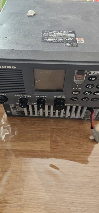 Radioteléfono VHF Marino Furuno FM-8800S