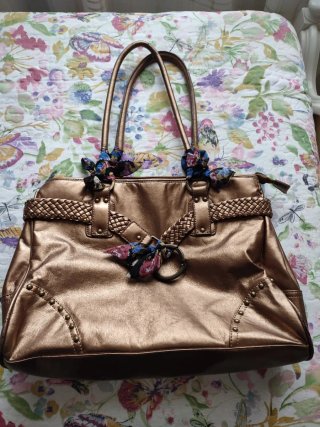Borsa donna color oro con foulard