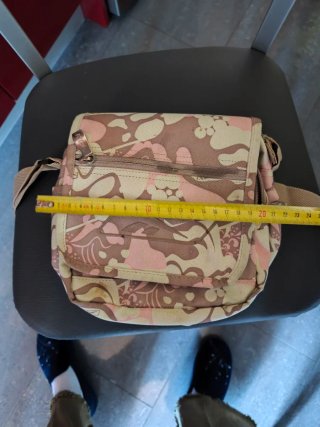 Bolso bandolera Reebok floral