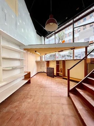 Local comercial en venta en San Pedro de Deusto-La Ribera en Bilbao