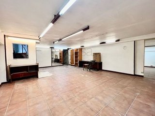 Local comercial en venta en San Pedro de Deusto-La Ribera en Bilbao