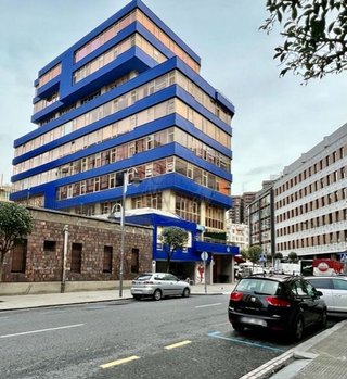 Local comercial en venta en San Pedro de Deusto-La Ribera en Bilbao
