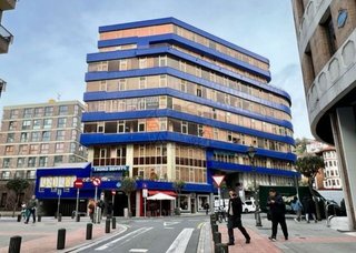 Local comercial en venta en San Pedro de Deusto-La Ribera en Bilbao