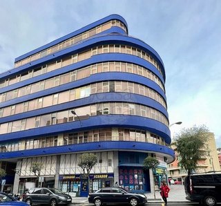 Local comercial en venta en San Pedro de Deusto-La Ribera en Bilbao