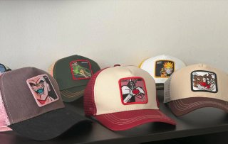 Gorras Trucker Dragon Ball, Naruto, Looney Tunes
