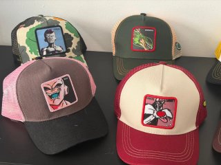 Gorras Trucker Dragon Ball, Naruto, Looney Tunes