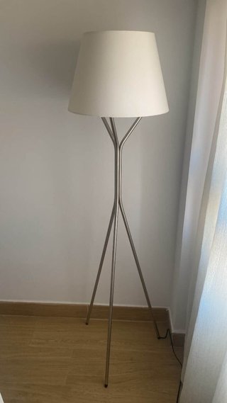 SOLO HASTA EL 30/05 Lámpara de pie Ikea