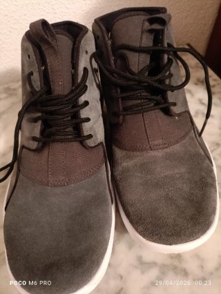 Zapatillas  Nike Jordan casuales grises talla 40.5