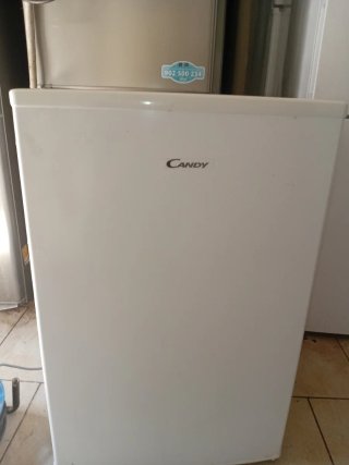 Congelatore verticale a 4 cassetti