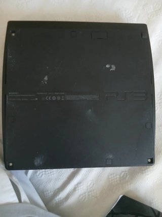 Consola PS3 Slim Negra + Mando + Juegos