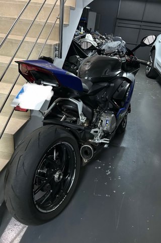 Ducati Panigale V2 Black Edition 2024
