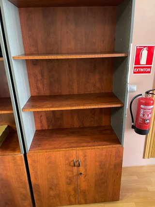Estantería de oficina madera y metal
