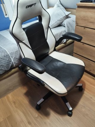 Silla Gaming Drift Negra y Blanca