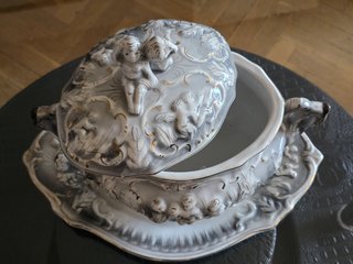 SELLO. Sopera Vintage con Bandeja