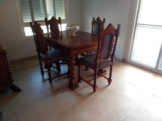 Muebles antiguos de madera de cerezo