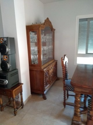 Muebles antiguos de madera de cerezo