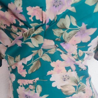 Vestido largo estampado floral. Local. Talla M