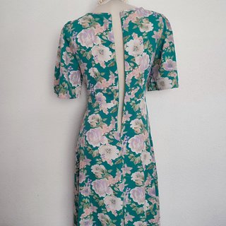 Vestido largo estampado floral. Local. Talla M