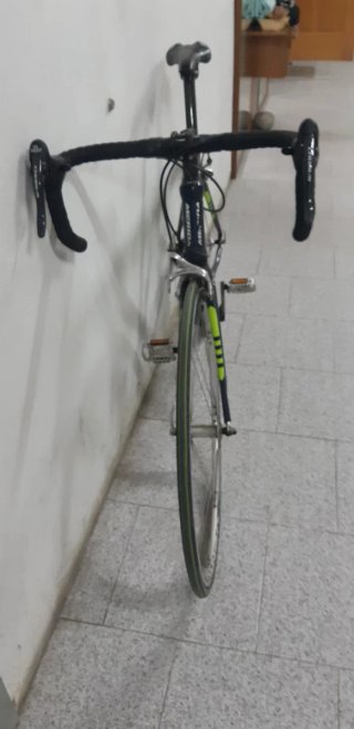 Bici da strada Merida Carbono