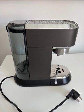 Macchina da caffè DeLonghi Dedica Style