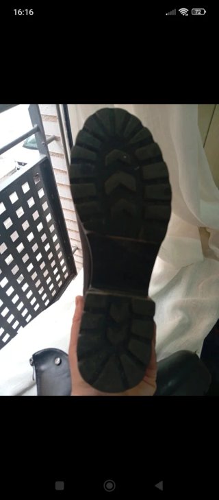 Botas negras de tacon ,no pesan nada
