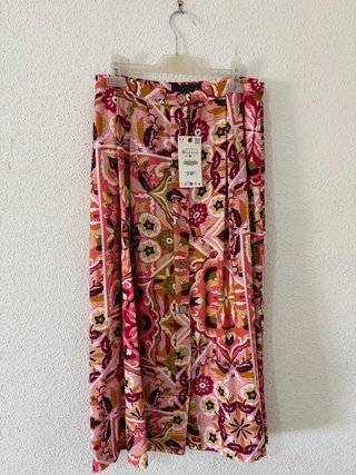 Conjunto Zara Top y Falda Estampada