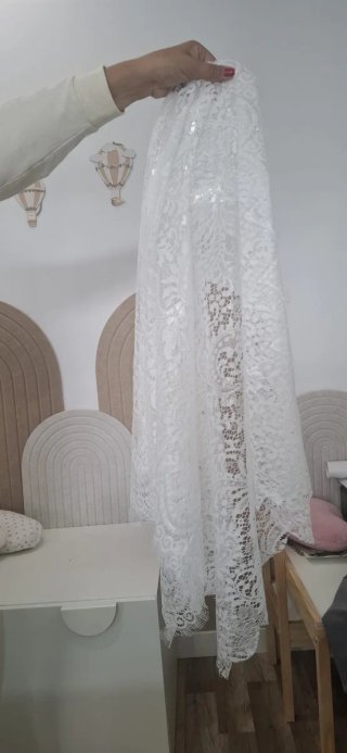 Mantilla de encaje para niña