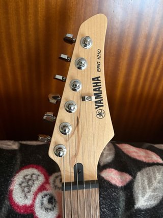 Pack Yamaha ERG121C Guitarra Eléctrica + ampli
