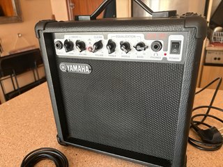 Pack Yamaha ERG121C Guitarra Eléctrica + ampli