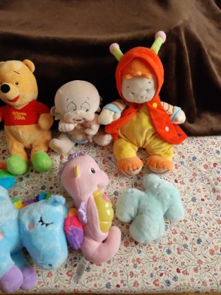 Lote Peluches Bebé: Winnie Pooh, Unicornio, Hipoca