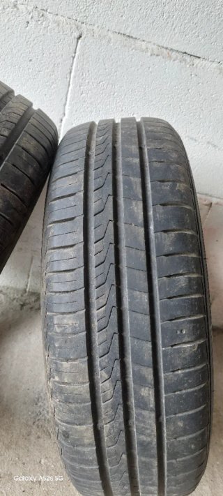 Pareja Neumáticos Hankook 175 65 14 82t