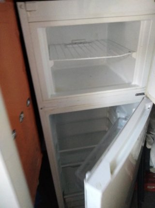 Lavavajillas Indesit y Nevera