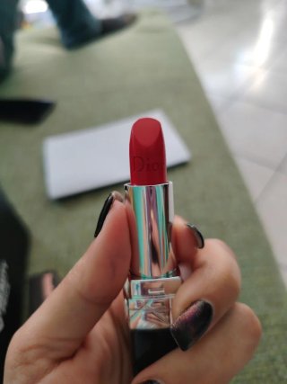 Rossetto Dior colore 80 red smile satin