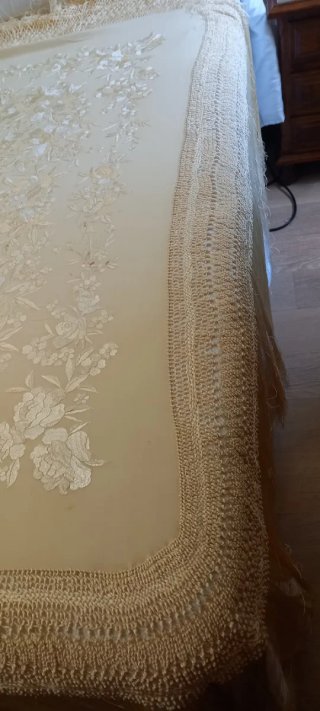 Manton de Manila Beige