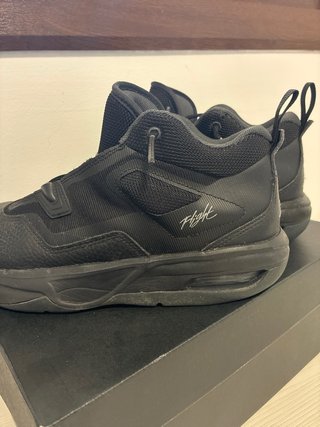 Jordan Stay Loyal 3 Negras Talla 41 ORIGINALES JD