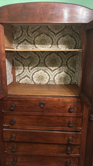 Armario vintage madera puertas y cajones