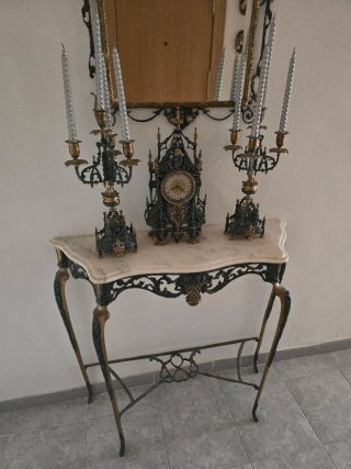 Consola antigua hierro forjado y mármol