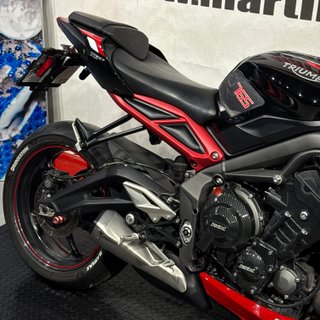 TRIUMPH STREET TRIPLE R