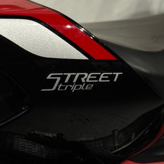 TRIUMPH STREET TRIPLE R