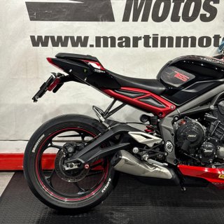 TRIUMPH STREET TRIPLE R