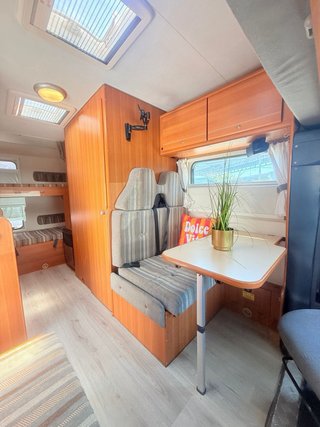 Autocaravana 5m con garaje