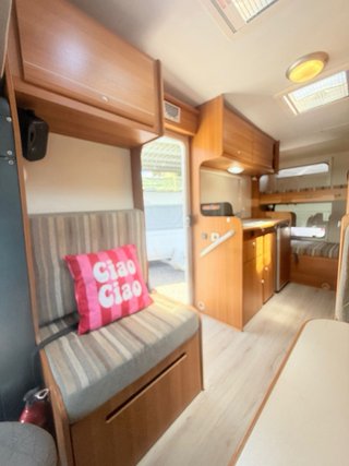 Autocaravana 5m con garaje