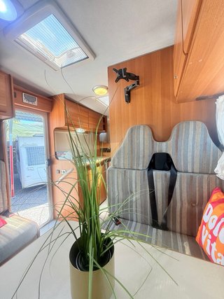 Autocaravana 5m con garaje