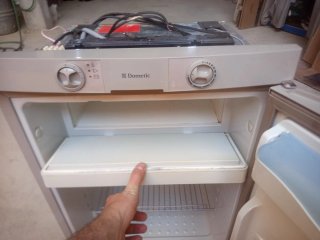 Nevera trivalente Dometic