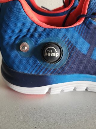 Zapatillas Reebok Azules y Rojas