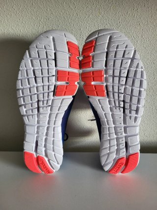 Zapatillas Reebok Azules y Rojas